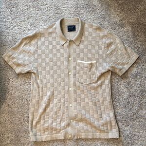 Abercrombie & Fitch Men's Beige Short Sleeve Shirt